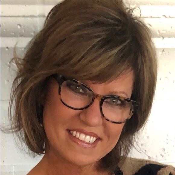 Meet your Posher, Kimberly - Picture 1 of 1